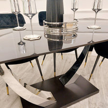 PROMO Venus Dining Table with 4 Black Luna Chairs