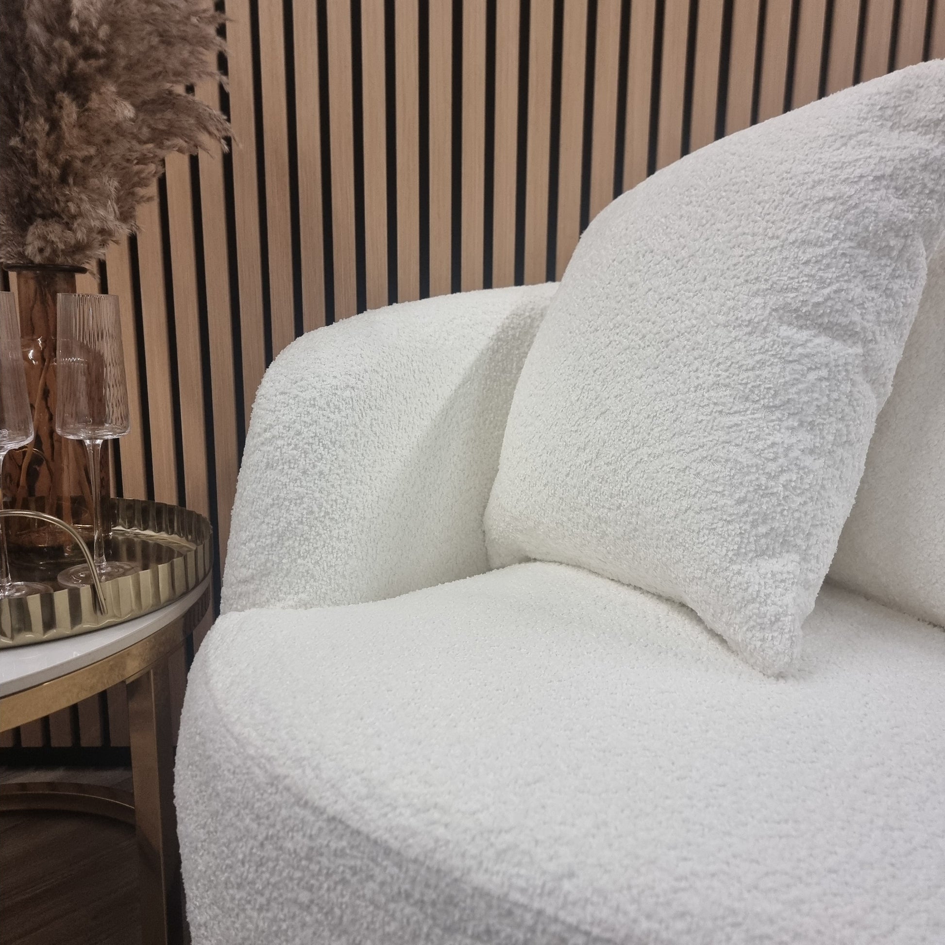 PROMO Cuddle Accent Chair