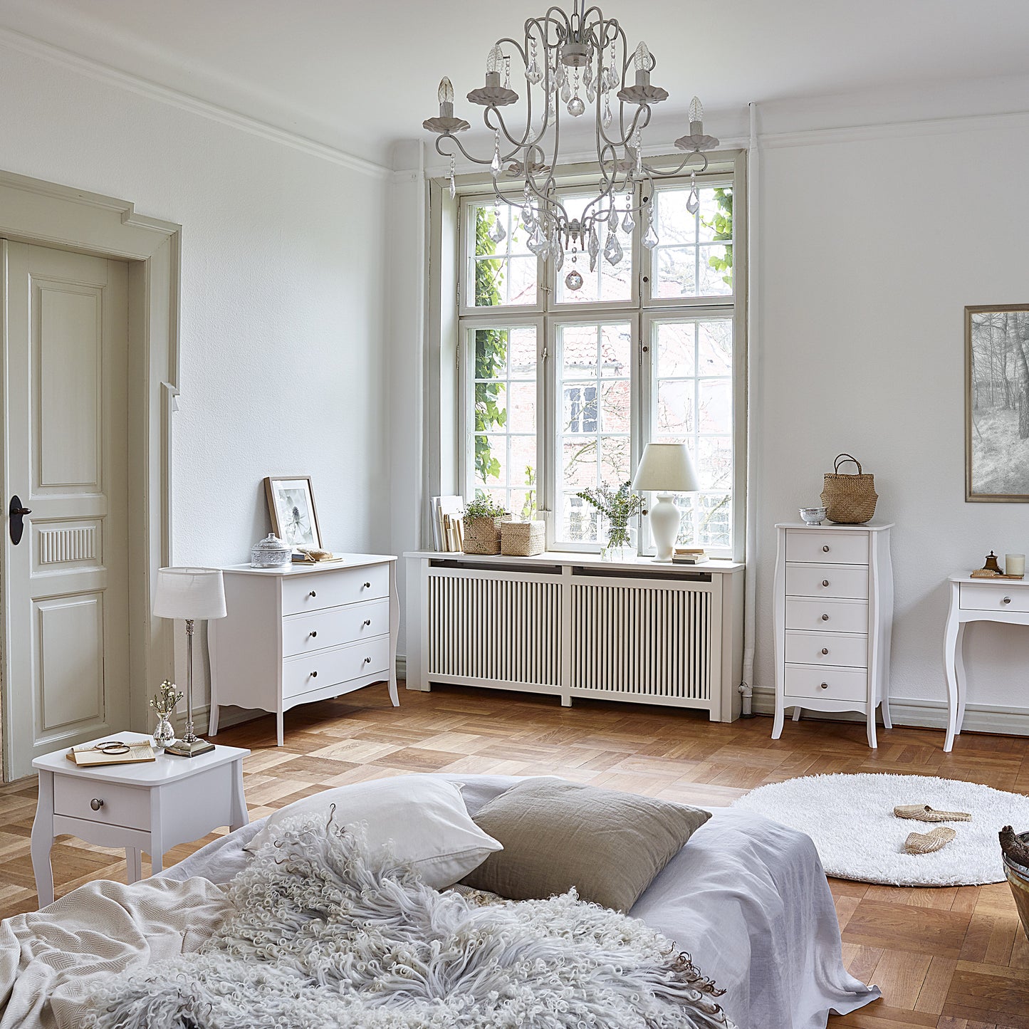 Baroque 3drw Wide Chest White