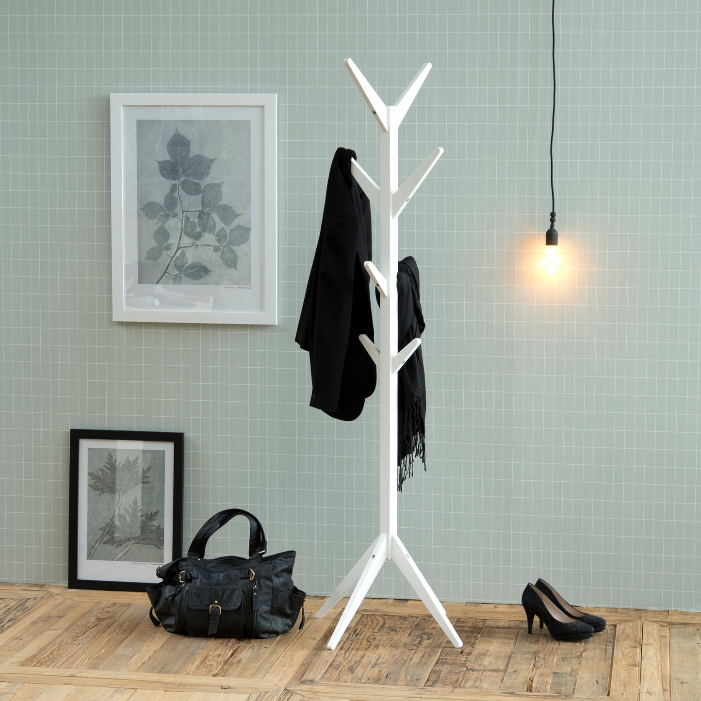 Ascot Coat Hanger in White