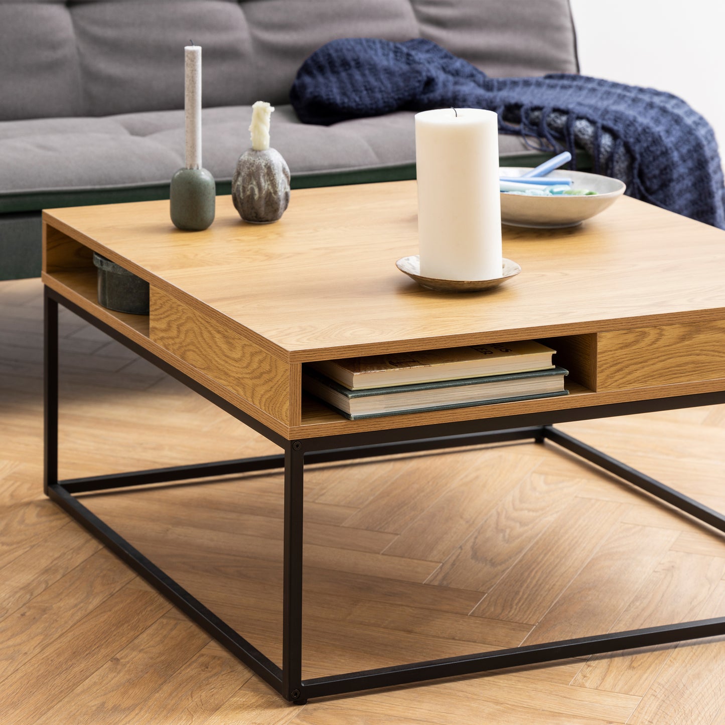 Willford Coffee Table in Oak & Black